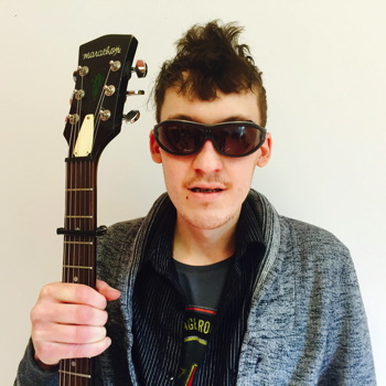 Adrian - Gitarre